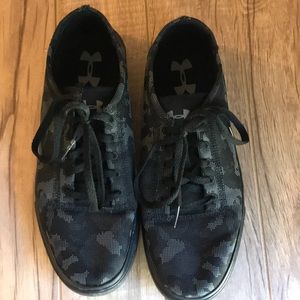 Boys Camo Under Armour sneakers